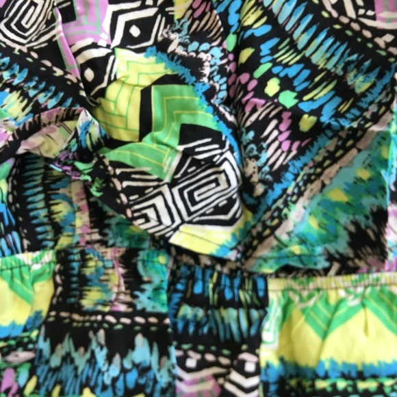 FOREVER 21 PRINTED ROMPER SIZE MEDIUM - Picture 3 of 5